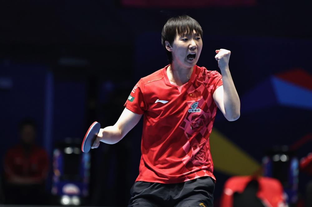 李刚仁引领绿茵场风潮展现新一代足球力量